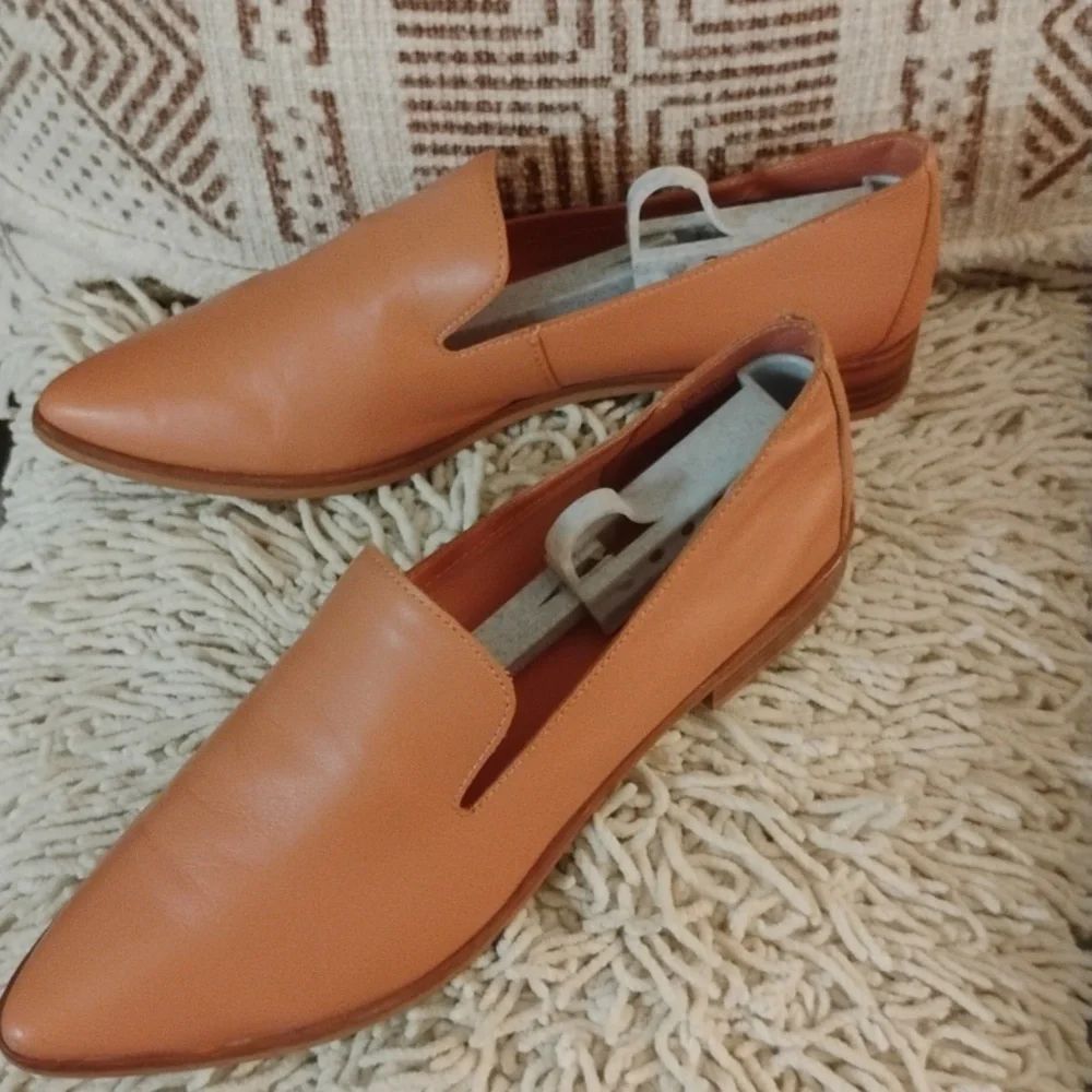 Treasure & Bond Kena Coral Leather Flats - Picture 2 of 9